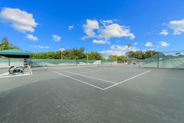 a view of a tennis court