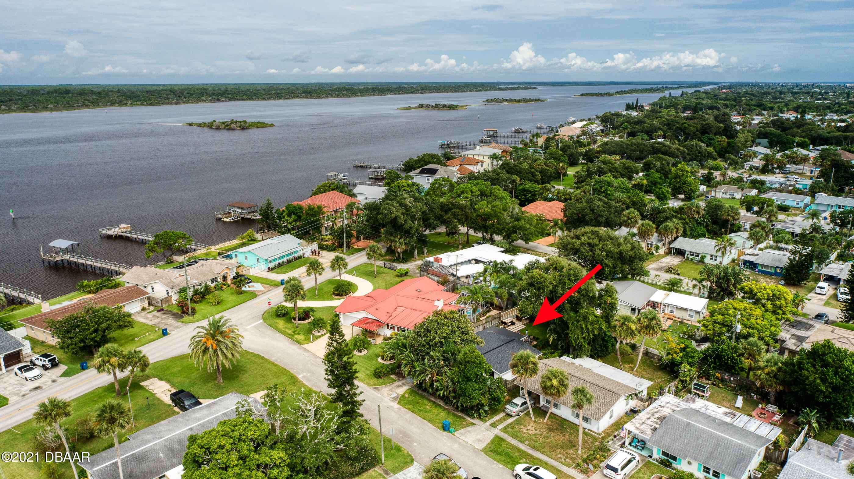 82MargaretRoad_Drone-6_arrow