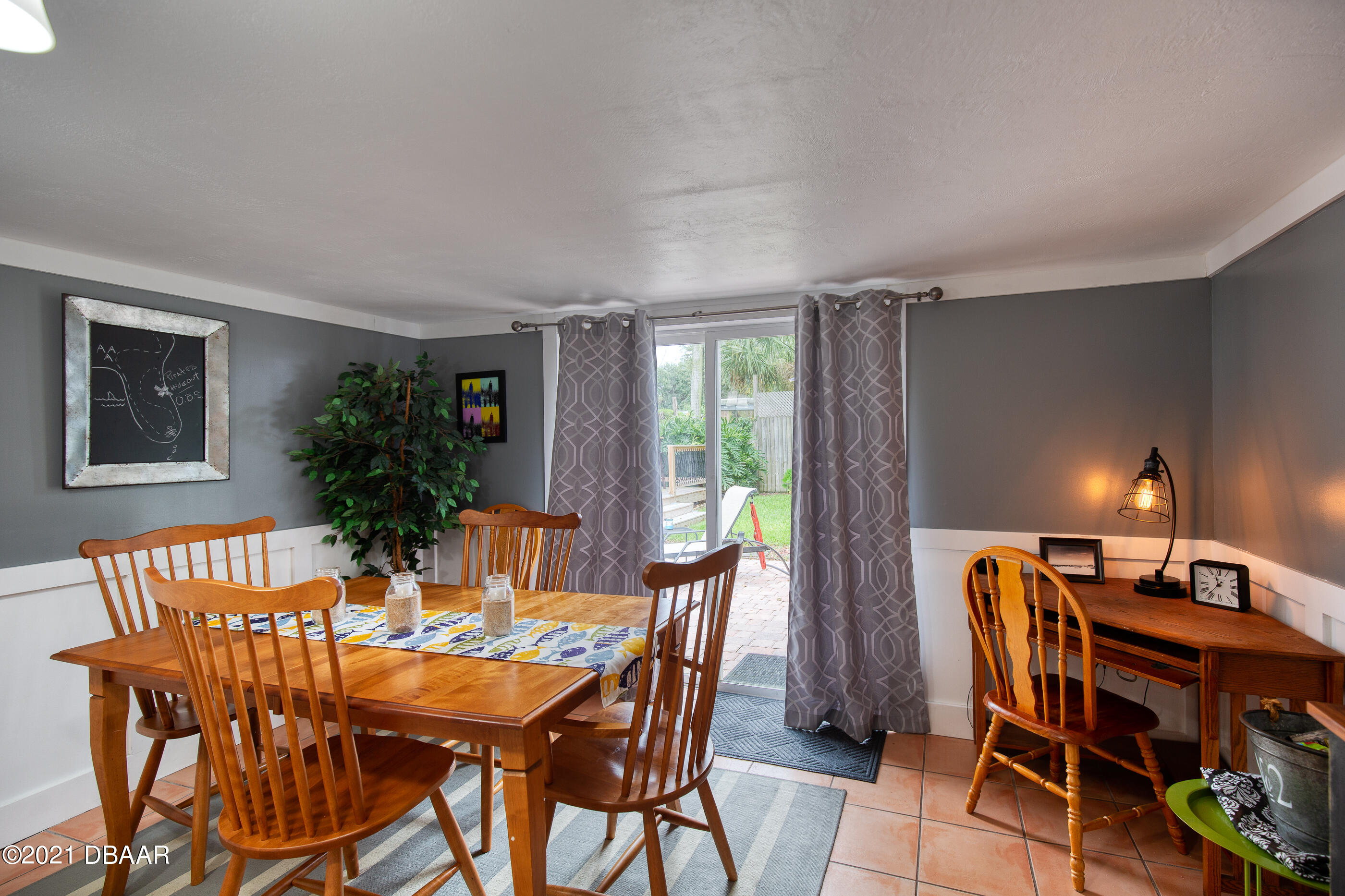 82 Margaret Road Ormond Beach, FL 32176 - Photo 15 of 54 82MargaretRoad-14