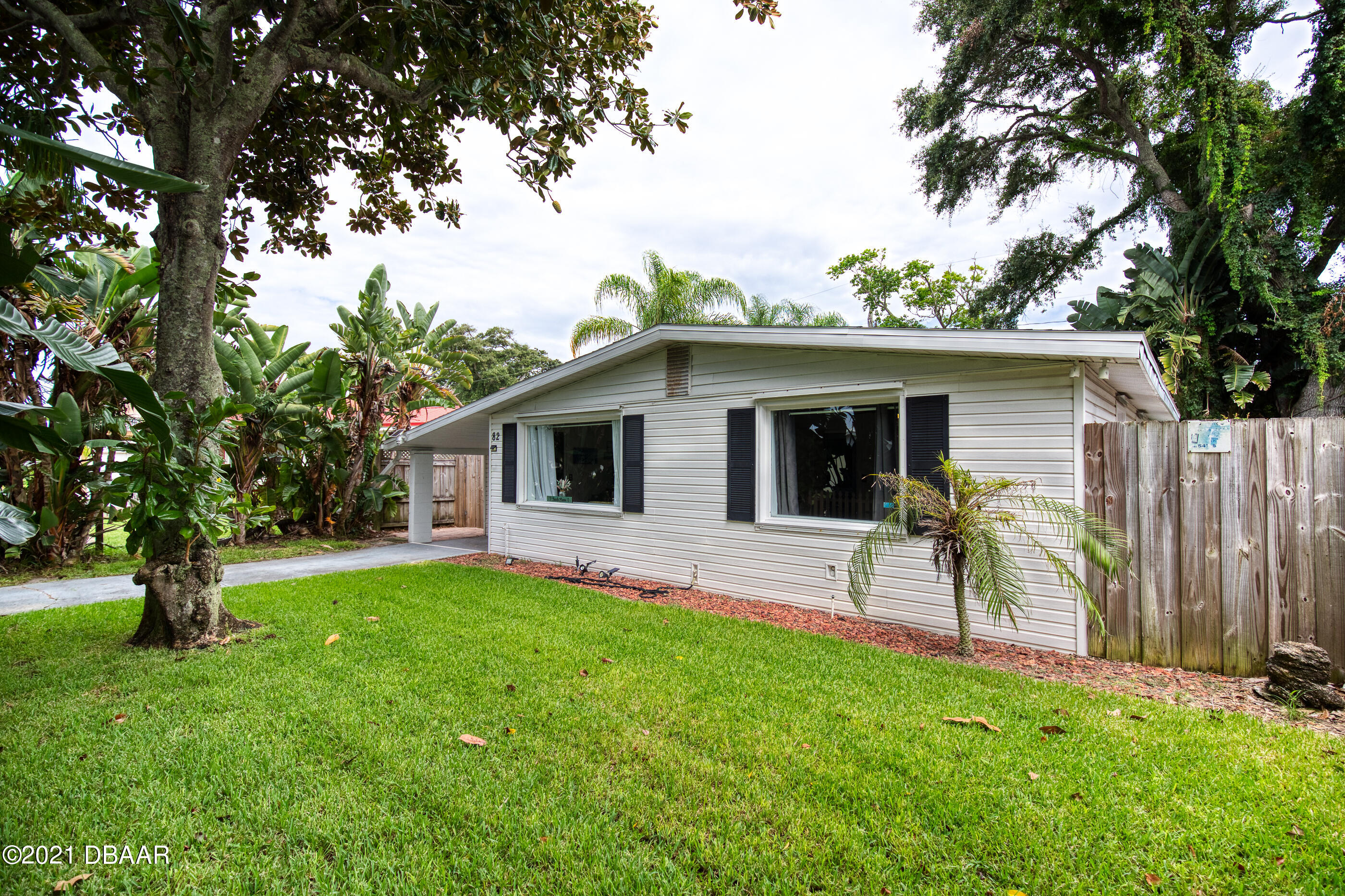 82 Margaret Road Ormond Beach, FL 32176 - Photo 6 of 54 82MargaretRoad-4