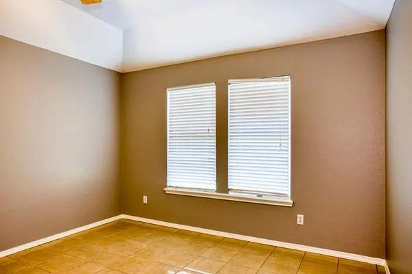 $2,000 | 1113 La Mirada Street, Portland, TX 78374