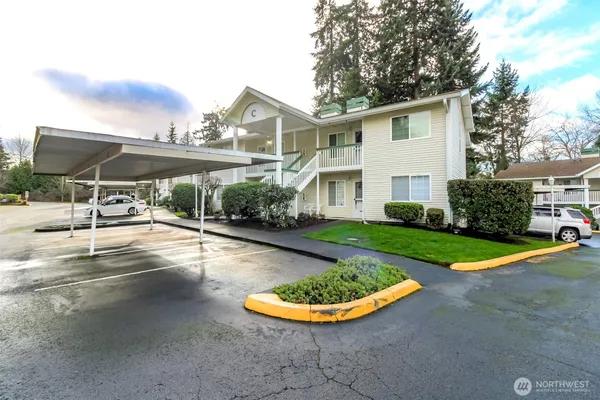 $289,000 | 1830 South 336th Street, Unit C102, Federal Way, WA 98003
