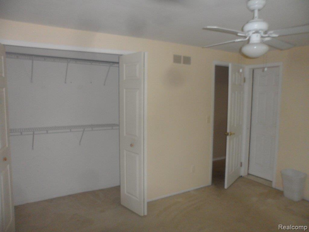 39846 Cheviot Road Canton, MI 48188 - Photo 12 of 18 SAM_1420.JPG