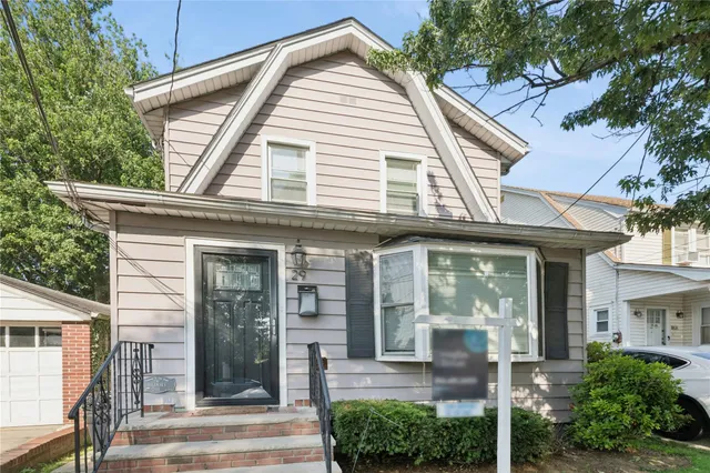 $830,000 | 29 Brokaw Avenue | Floral Park