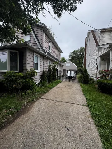 $830,000 | 29 Brokaw Avenue | Floral Park