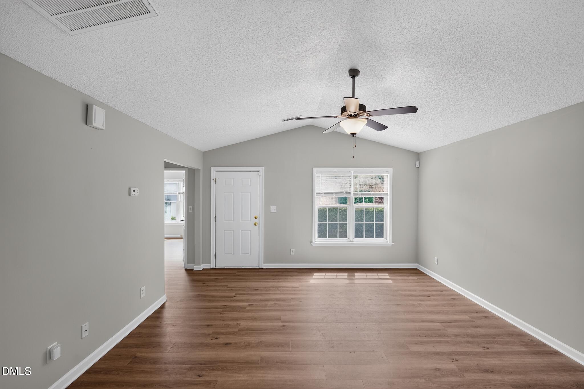 904 Rauhut Street Burlington, NC 27217 - Photo 5 of 38 09_904_Rauhut_St-Living_room-3261