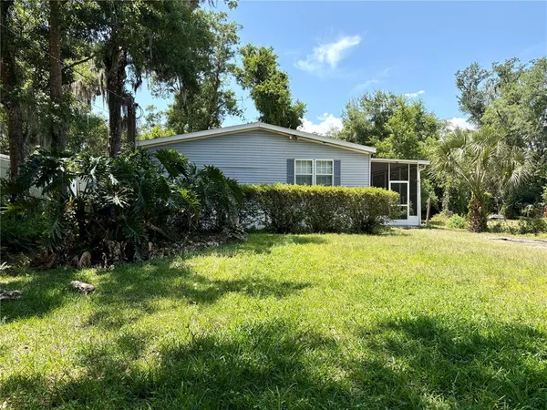 $1,250 | 19212 Brown Road, Lutz, FL 33559