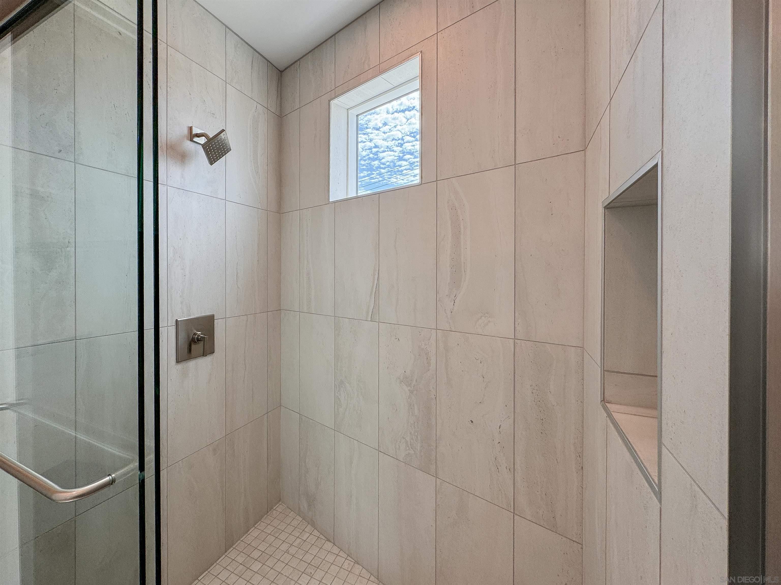 7290 Ponto Drive, Unit 7302 Carlsbad, CA 92011 - Photo 48 of 54 a view of a bathroom
