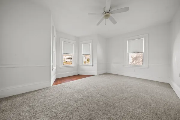 $2,550 | 99 Montvale Avenue, Unit 1, Woburn, MA 01801