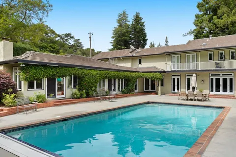 $6,880,000 | 452 Roblar Avenue, Hillsborough, CA 94010