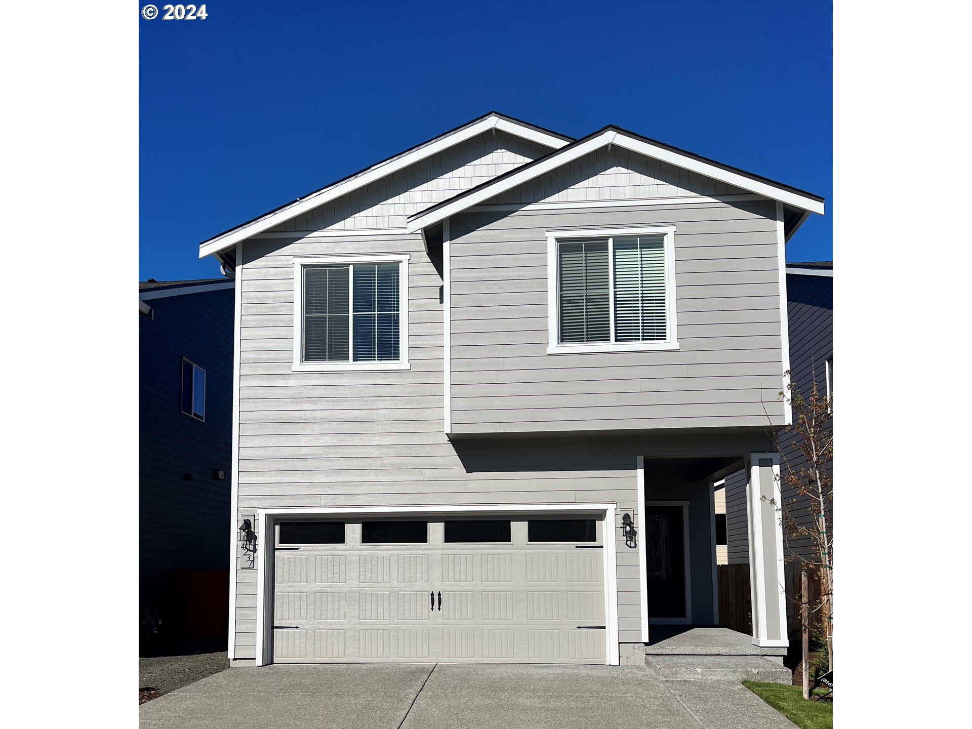 4237 Southwest Royal Avenue Gresham, OR 97080 - Photo 1 of 18 Gallery Image 1