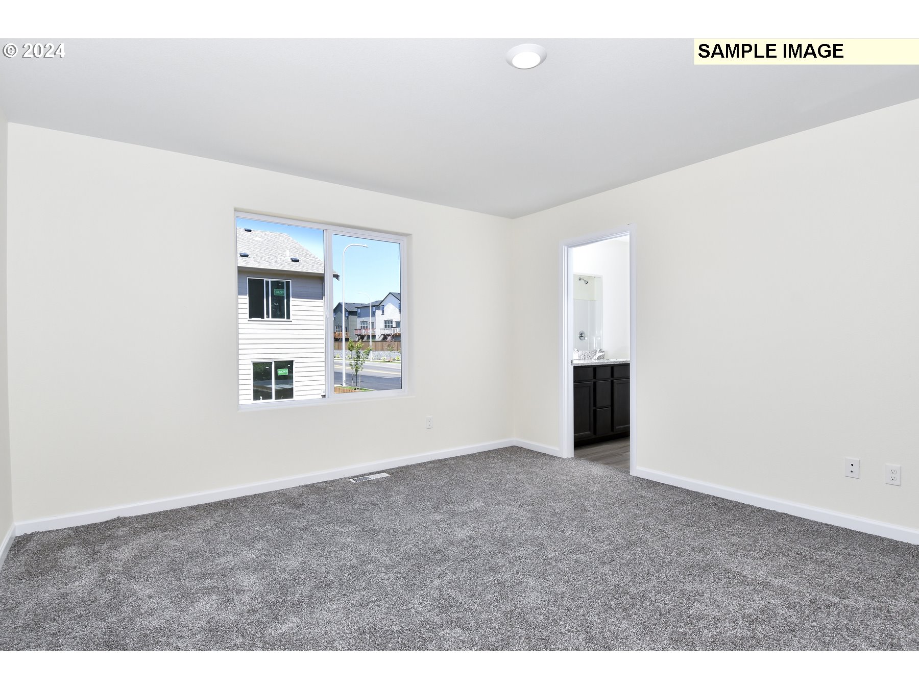 4237 Southwest Royal Avenue Gresham, OR 97080 - Photo 11 of 18 Gallery Image 11