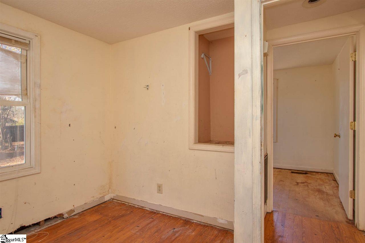 200 Summit Street Seneca, SC 29678 - Photo 12 of 17