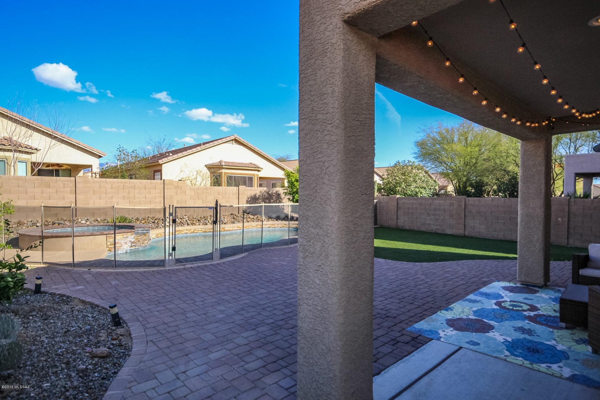 12866 Bloomington Loop Oro Valley, AZ 85755 - Photo 28 of 32