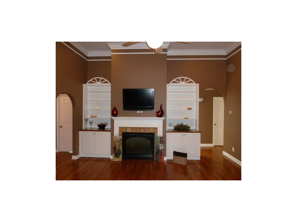 508 Whitetail Road Church Hill, TN 37642 - Photo 6 of 24 Great room w custom builtins