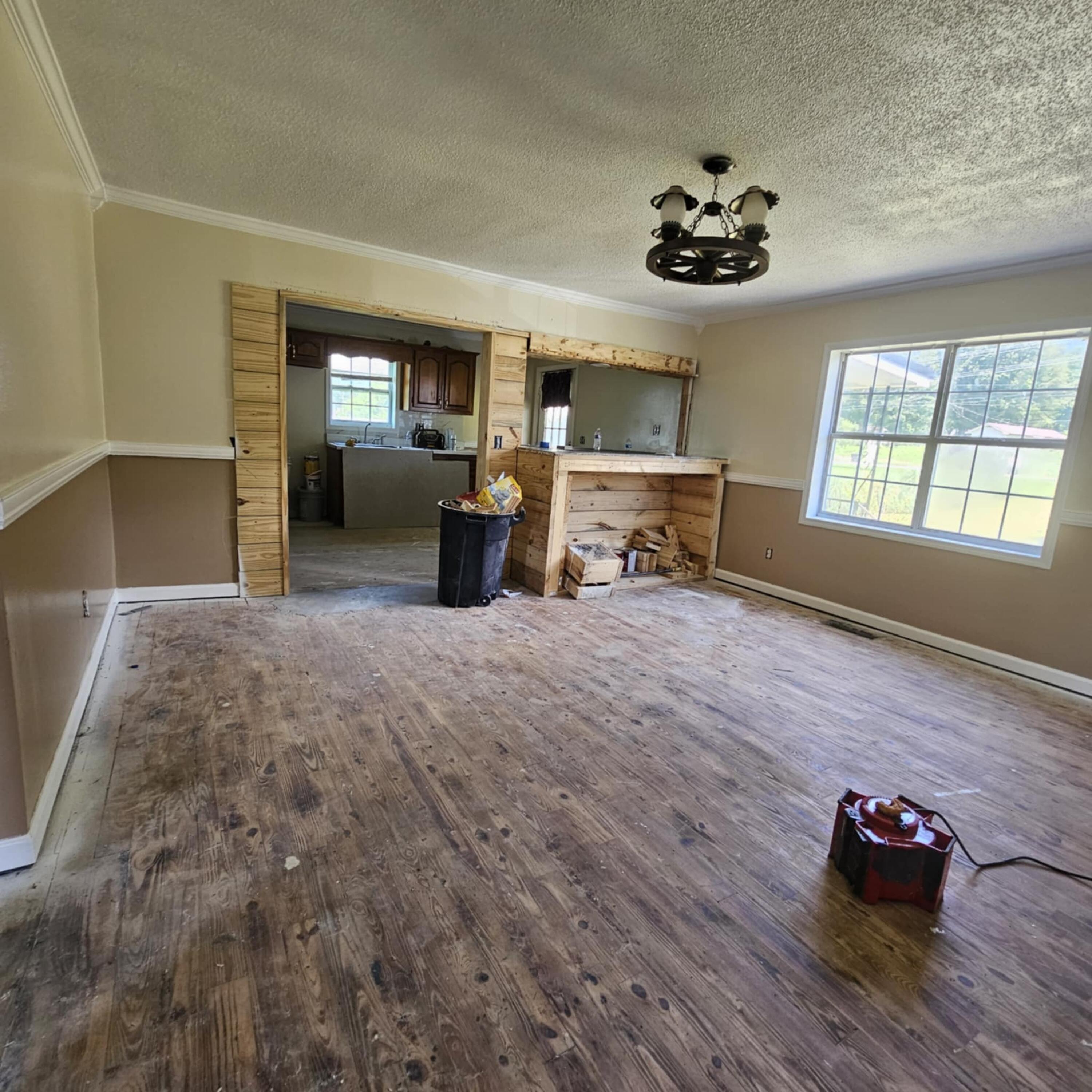 1240 Main Street Kimball, TN 37347 - Photo 4 of 15 cb2c6ea7-b028-4e5e-8edc-86cda13cf2f4