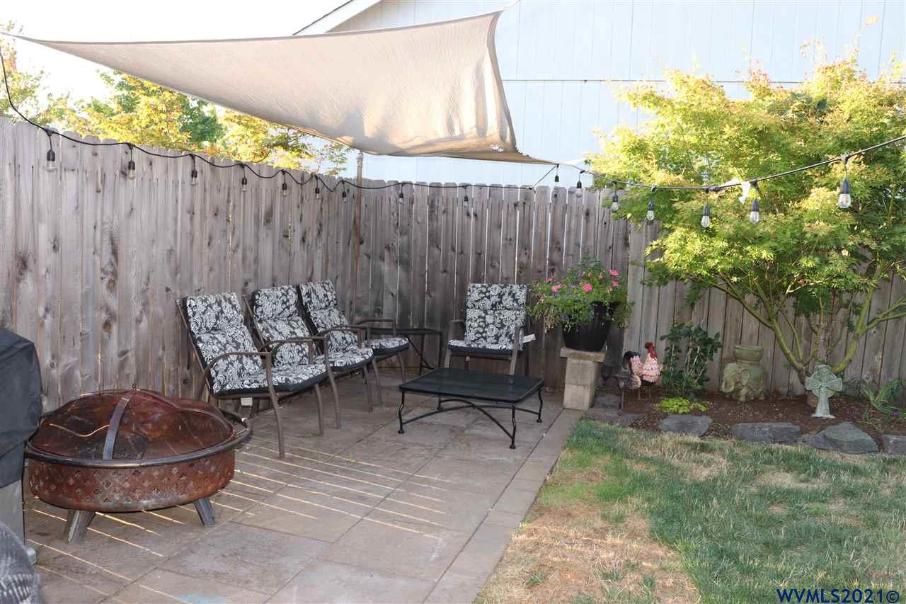 256 Independence Way Independence, OR 97351 - Photo 17 of 20 Gallery Image 17