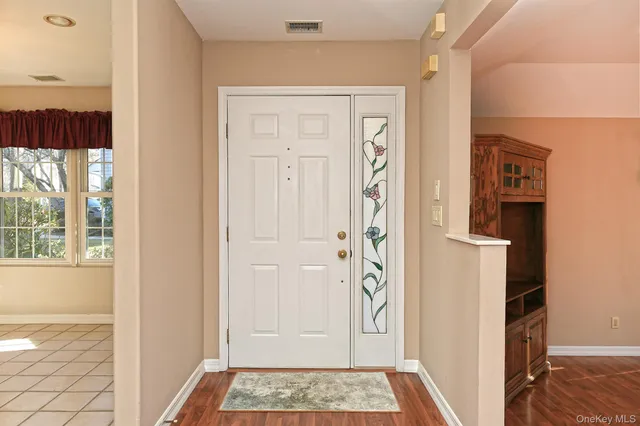 $729,000 | 104 Lakebridge Drive North, Kings Park, NY 11754