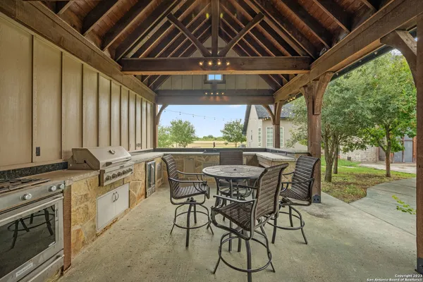 $2,499,000 | 2538 County Road 223, Floresville, TX 78114