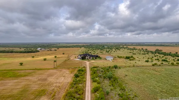 $2,499,000 | 2538 County Road 223, Floresville, TX 78114