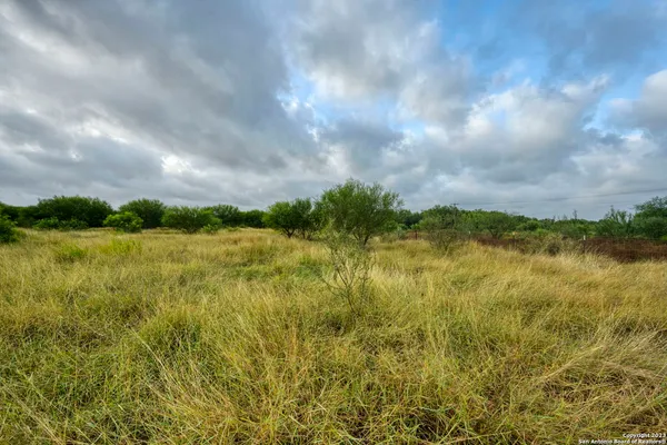 $2,499,000 | 2538 County Road 223, Floresville, TX 78114