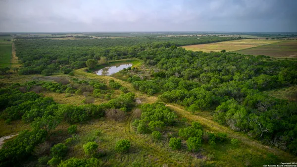 $2,499,000 | 2538 County Road 223, Floresville, TX 78114