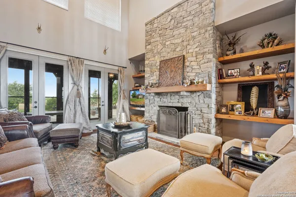 $2,499,000 | 2538 County Road 223, Floresville, TX 78114