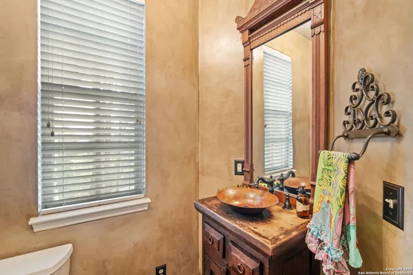 $2,499,000 | 2538 County Road 223, Floresville, TX 78114