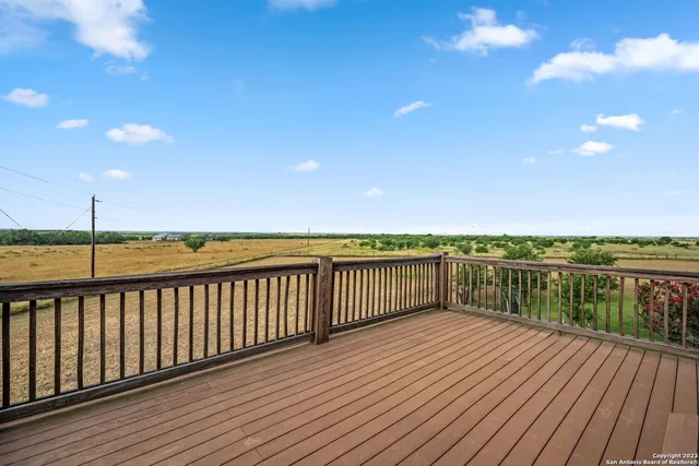 $2,595,000 | 2538 County Road 223, Floresville, TX 78114