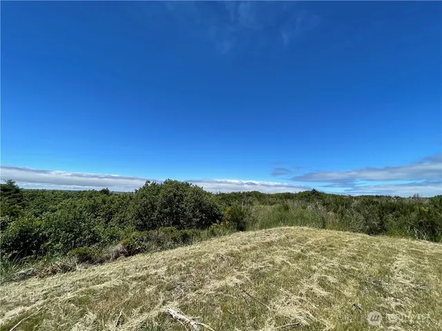 a view of mountain view with mountain