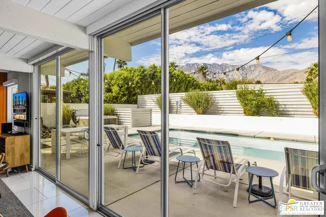 $1,149,900 | 2889 North Davis Way, Palm Springs, CA 92262