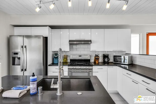$1,149,900 | 2889 North Davis Way, Palm Springs, CA 92262