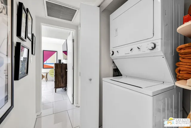 $1,149,900 | 2889 North Davis Way, Palm Springs, CA 92262