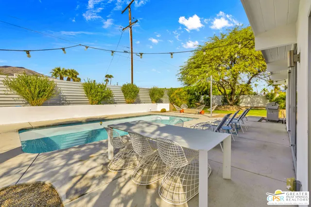 $1,149,900 | 2889 North Davis Way, Palm Springs, CA 92262