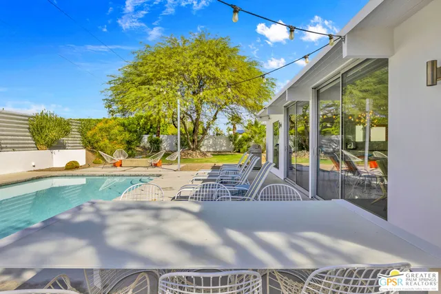 $1,149,900 | 2889 North Davis Way, Palm Springs, CA 92262