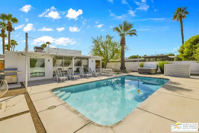 $1,149,900 | 2889 North Davis Way, Palm Springs, CA 92262