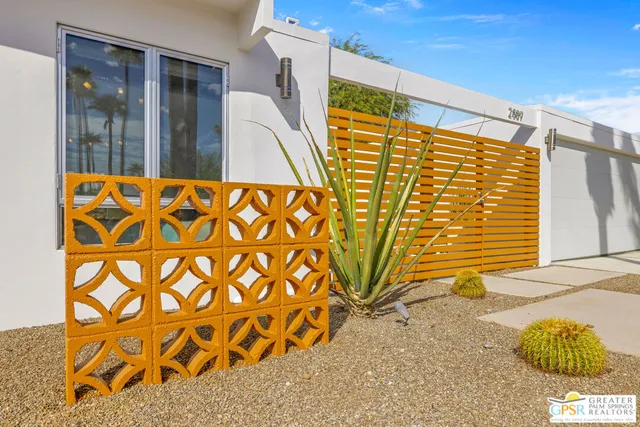 $1,149,900 | 2889 North Davis Way, Palm Springs, CA 92262