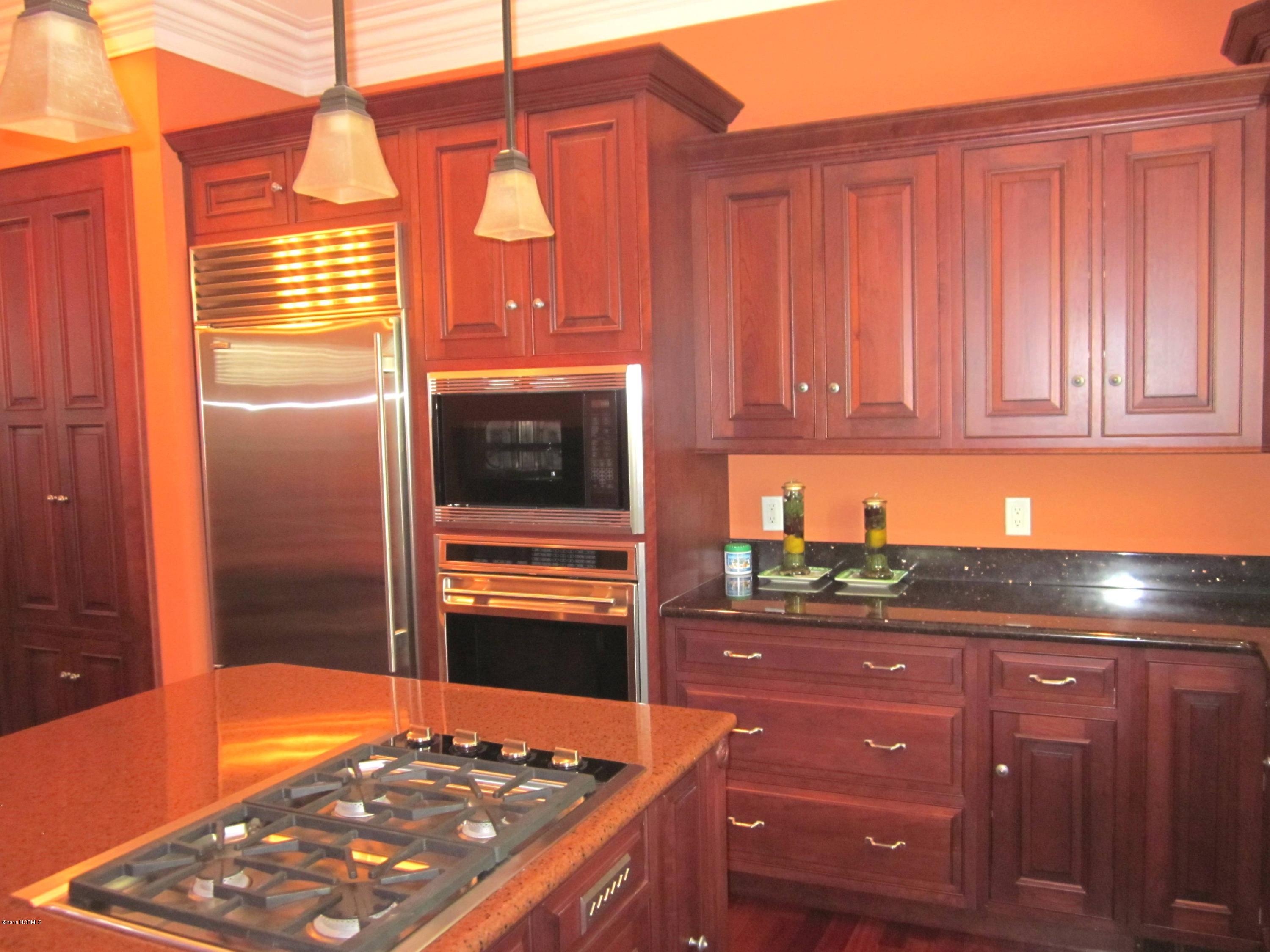 9200 Horseshoe Lake Road Southwest Calabash, NC 28467 - Photo 15 of 49 Island gourmet kitchen