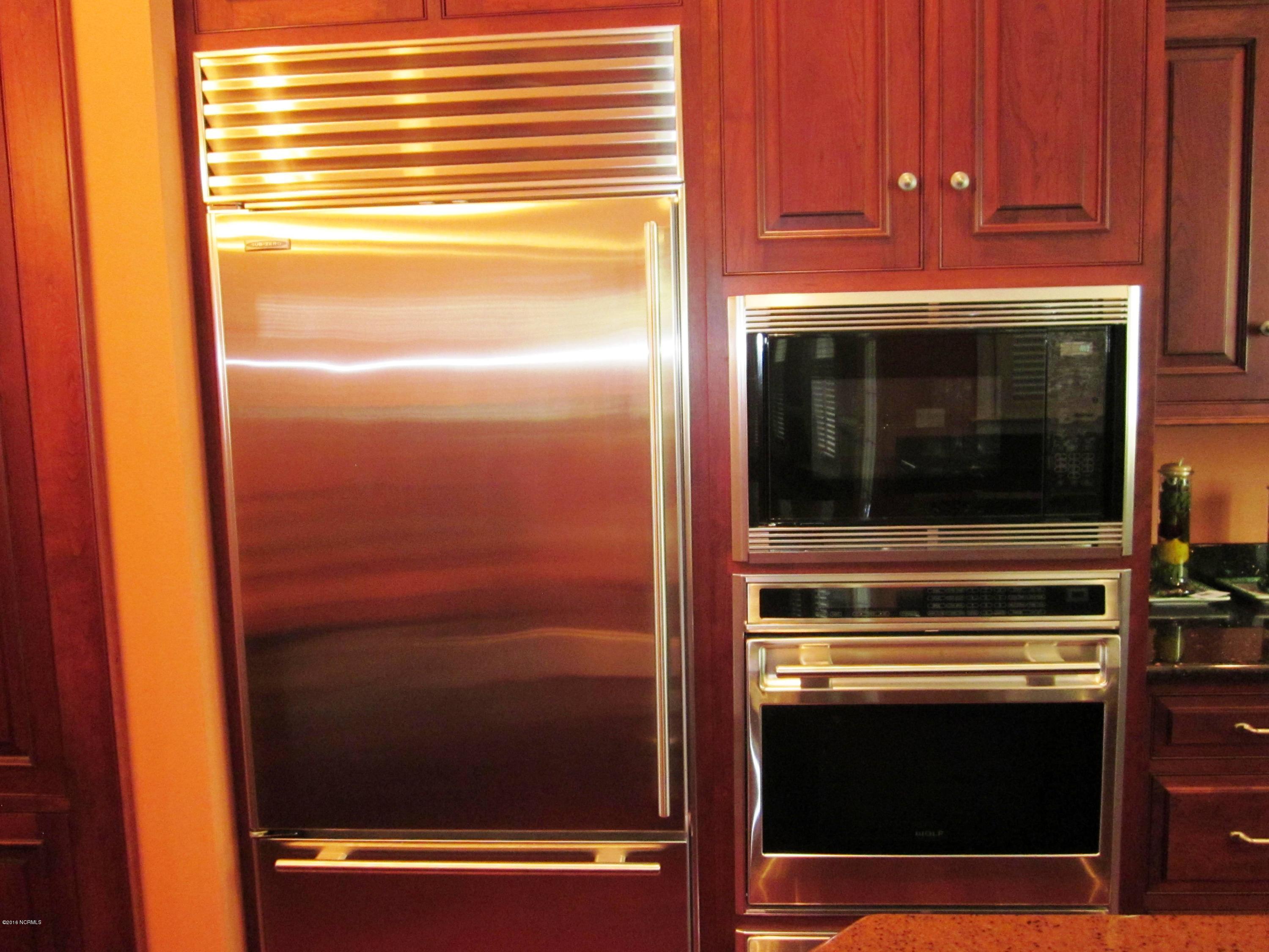 9200 Horseshoe Lake Road Southwest Calabash, NC 28467 - Photo 20 of 49 Subzero and Wolf Ovens