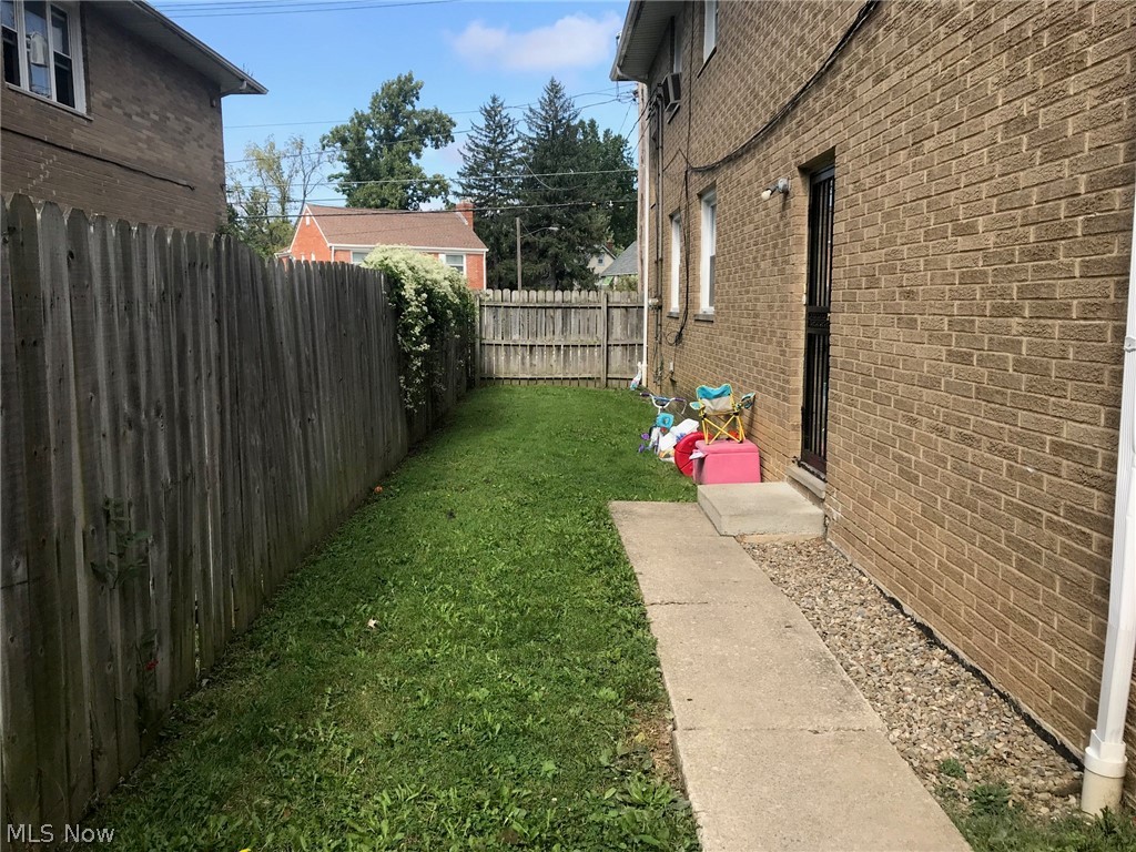 2320-2322 Noble Road Cleveland Heights, OH 44121 - Photo 7 of 7