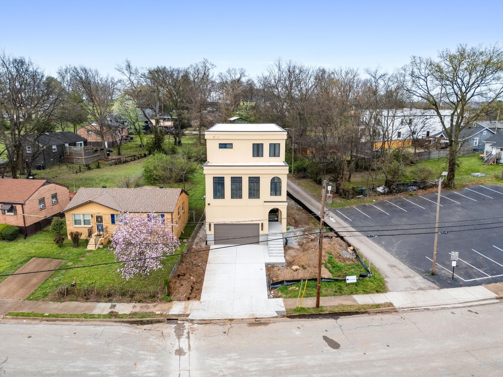 1007 Sevier Street Nashville, TN 37206 - Photo 49 of 55 a view of a house with a park