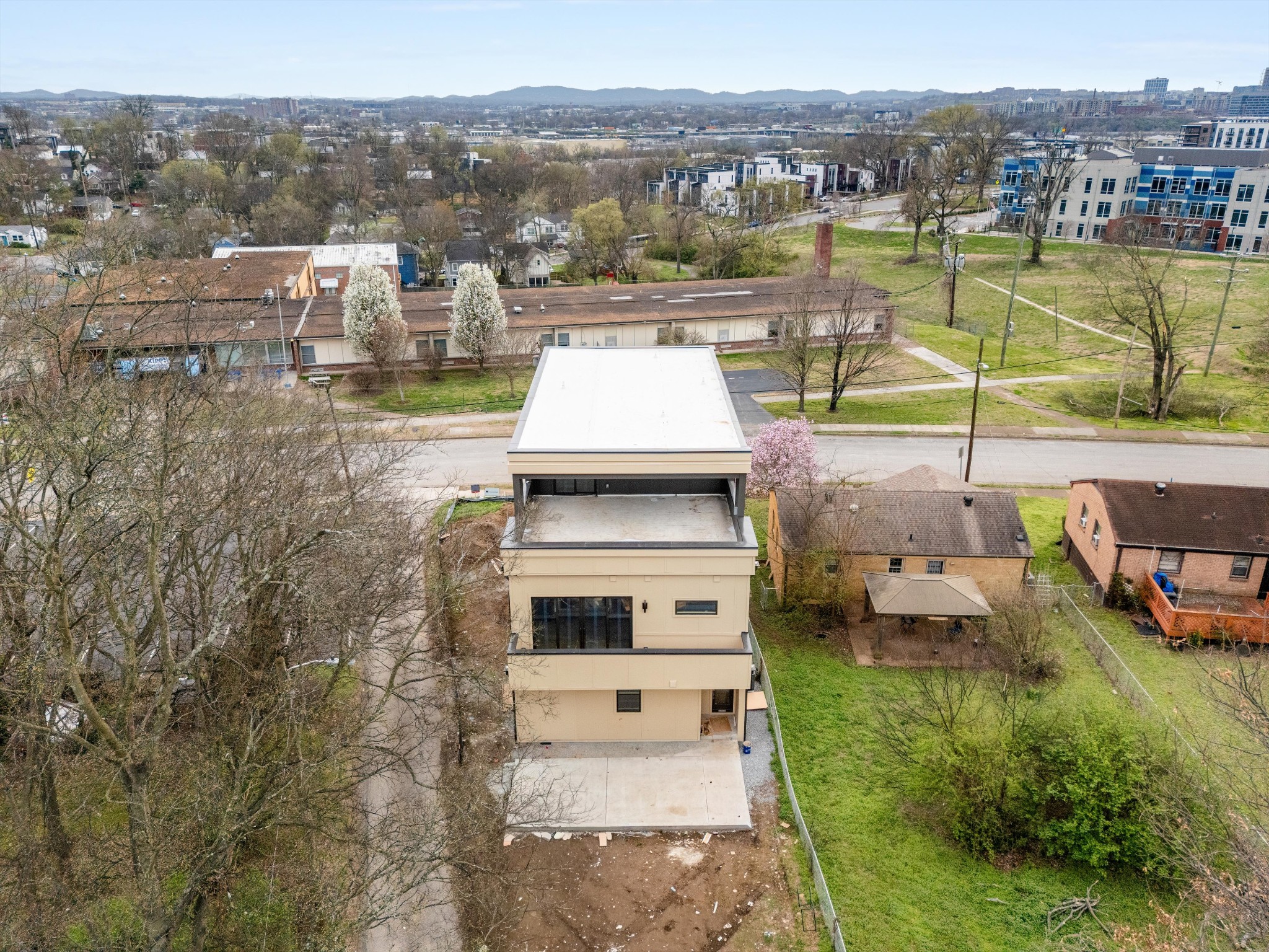 1007 Sevier Street Nashville, TN 37206 - Photo 52 of 55 a view of a lake with a building in the background