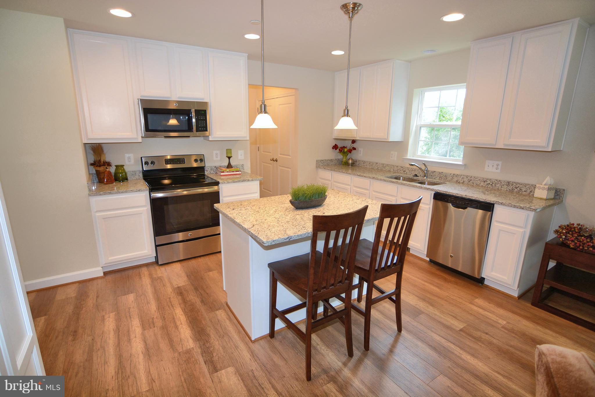 959 Point Pleasant Road Glen Burnie, MD 21060 - Photo 4 of 30 Kitchen
