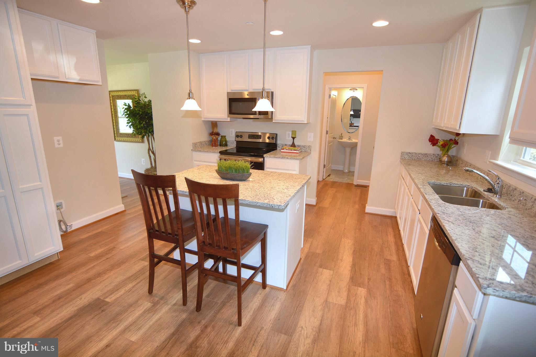 959 Point Pleasant Road Glen Burnie, MD 21060 - Photo 5 of 30 Kitchen