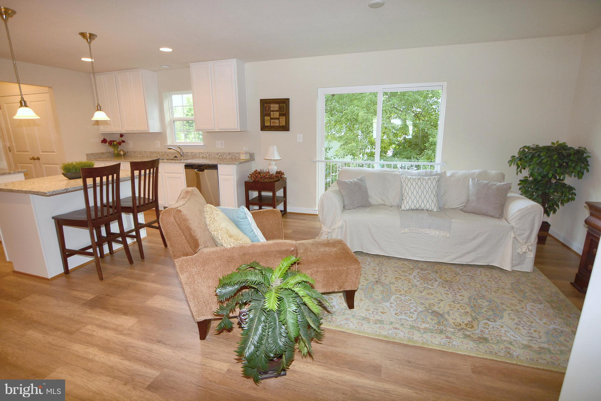 959 Point Pleasant Road Glen Burnie, MD 21060 - Photo 8 of 30 Family Room
