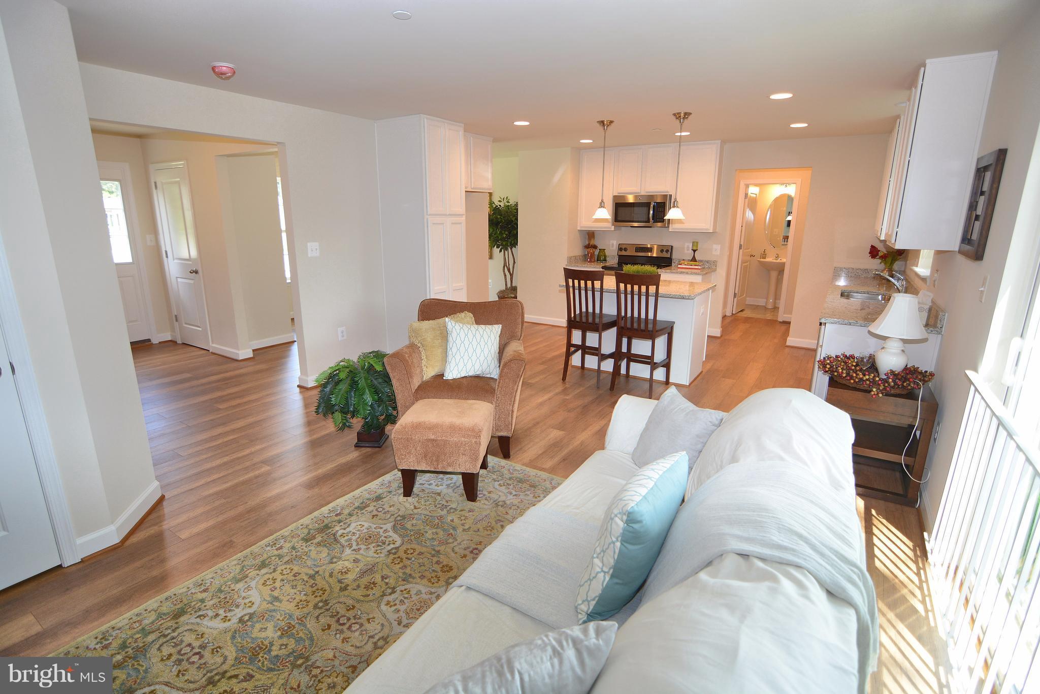 959 Point Pleasant Road Glen Burnie, MD 21060 - Photo 9 of 30 Family Room