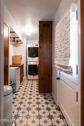 $12,995 | 4053 Cromwell Avenue, Los Angeles, CA 90027