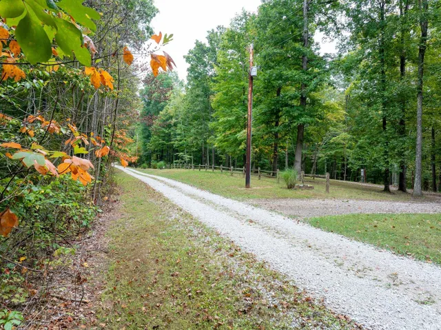 $329,900 | 9045 East Pine Road, Bloomfield, IN 47424