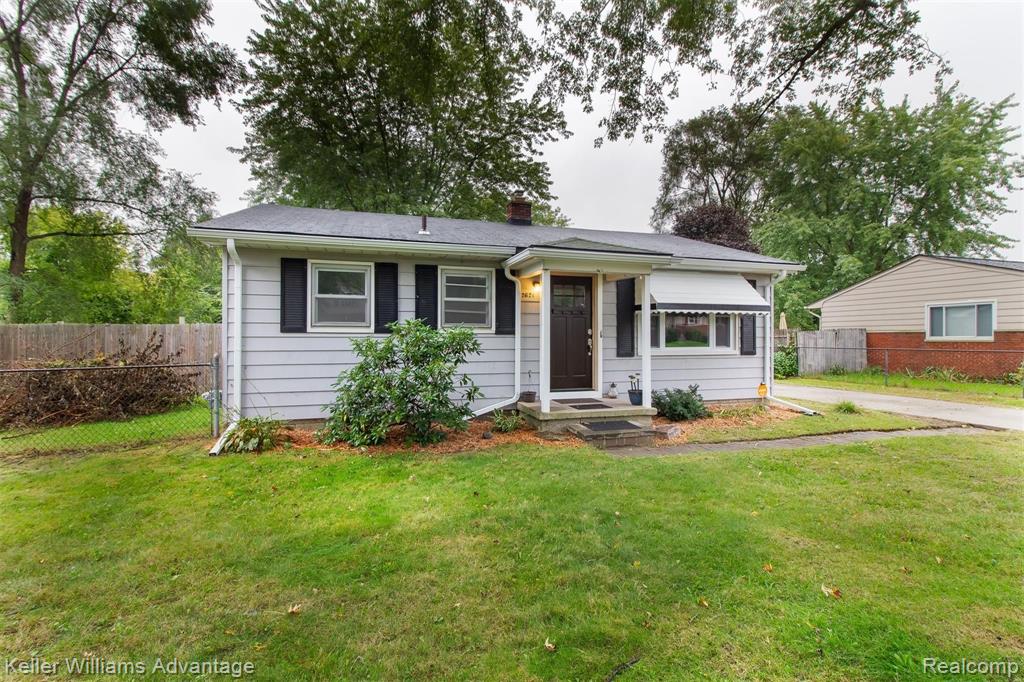 2621 Longview Avenue Rochester Hills, MI 48307 - Photo 16 of 19