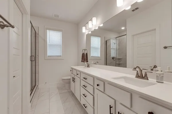 $359,900 | 10820 Eva Mae Blvd., Grand Prairie, TX 76065